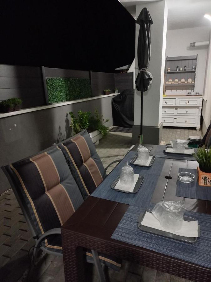 Appartement Voyage Cubic Adults Only à Sibiu Extérieur photo