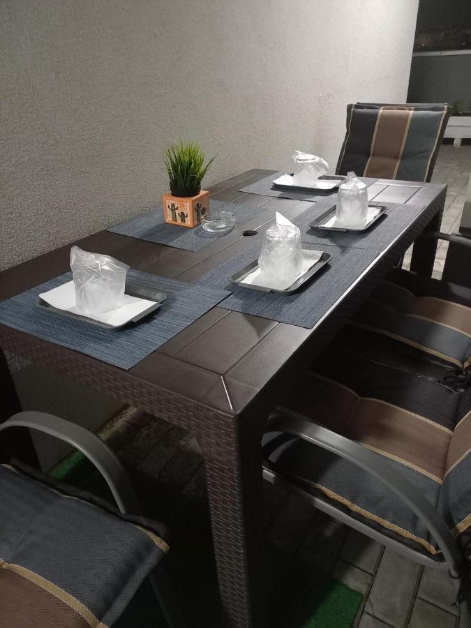 Appartement Voyage Cubic Adults Only à Sibiu Extérieur photo