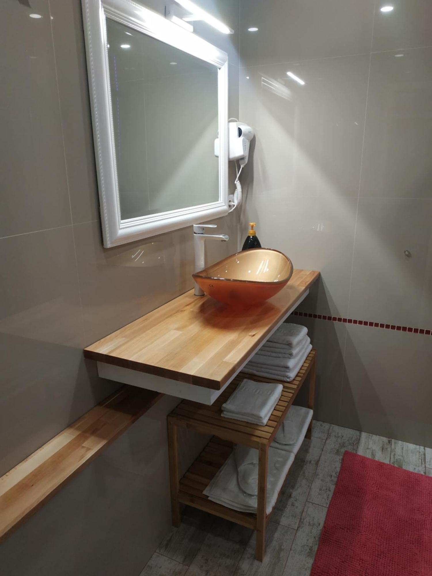 Appartement Voyage Cubic Adults Only à Sibiu Extérieur photo